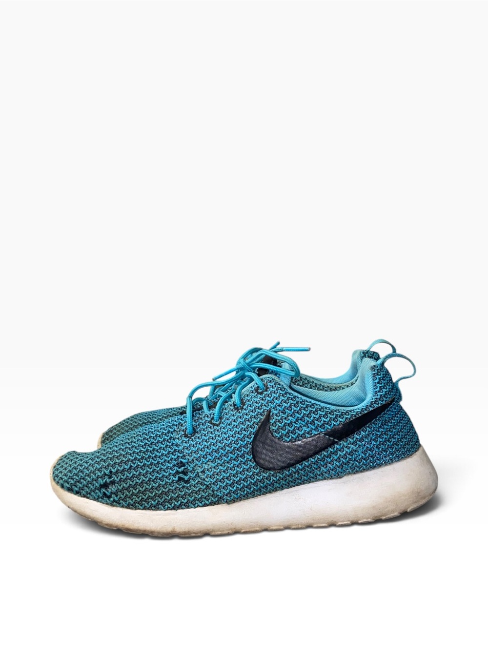 Nike Kids Turquoise Knit Running Sneakers with Black Swoosh